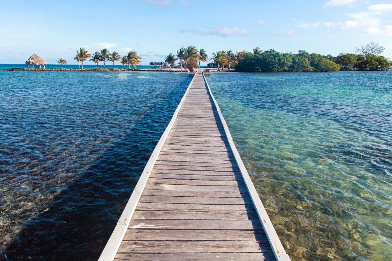 Отель Royal Belize Thatch Caye Экстерьер фото