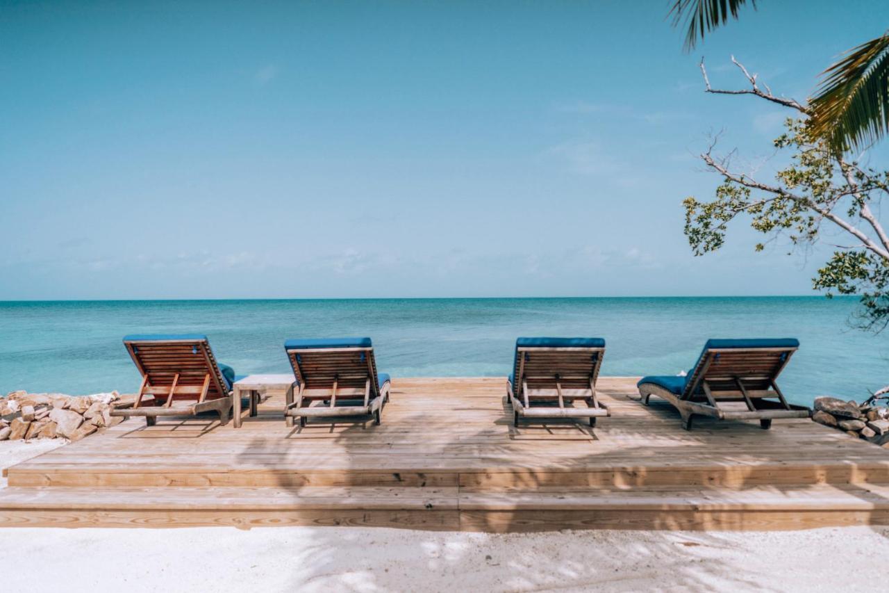 Отель Royal Belize Thatch Caye Экстерьер фото